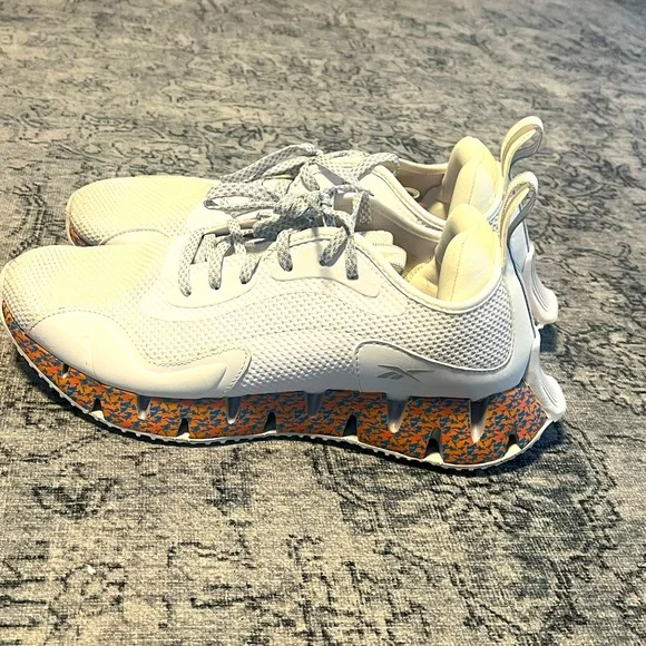 Reebok Zig Dynamica Women’s athletic shoes - Picture 3 of 7